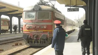 Възстановено е движението на влаковете по Подбалканската жп линия