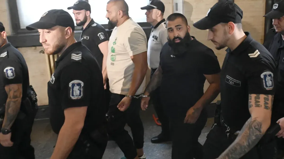 МВР: Близо 20 групи като „Калашниците“ вършеят с рекет, побои и трафик на хора у нас