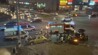 Тежък инцидент между няколко коли в столичния „Люлин“ Обновена