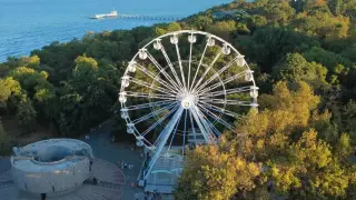 40-метровото Виенско колело стана хит в Бургас, обмислят го и за Евровизия