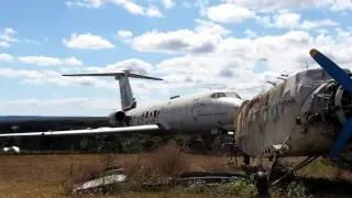От скрап към нов живот: Мъж събра МиГ-ове, Ту-134 и хеликоптери край Варна