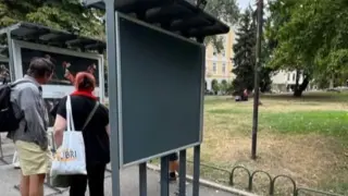 Вандали посегнаха на културата: Унищожиха пана от изложба в центъра на София