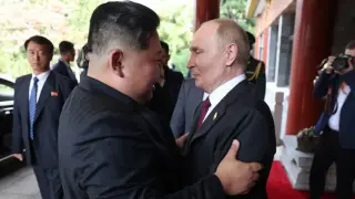 "Форбс": Китай е обезпокоен от засилването на връзките между Путин и Ким Чен Ун
