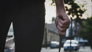Нови подробности за кървавото нападение с нож във Варна пред очите на дете