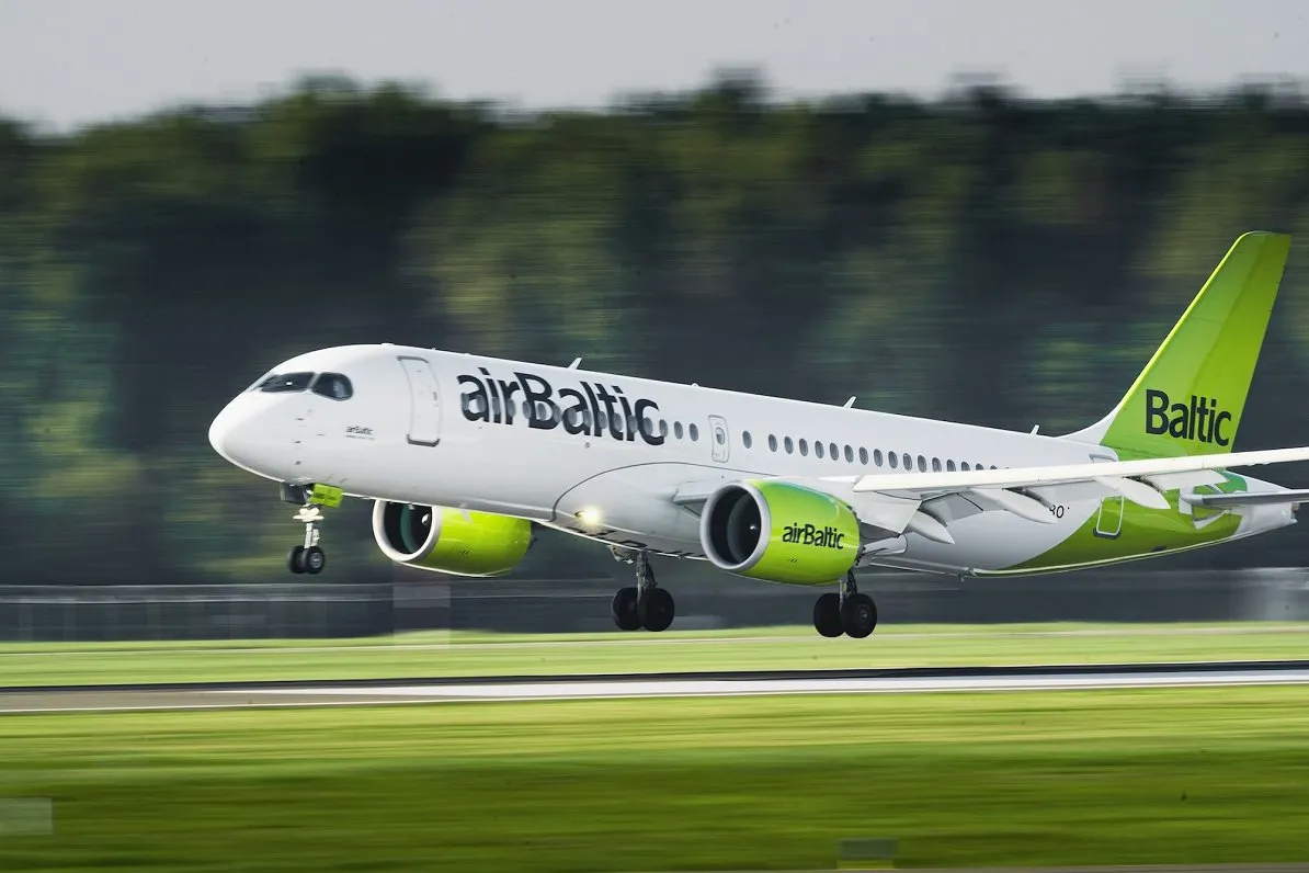 AirBaltic с тежки финансови проблеми: Какво става с полетите София–Рига