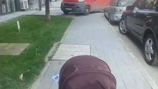 Лошо паркиране на бус на тротоара предизвика възмущение в София