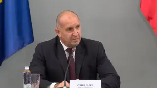 Румен Радев с коментар за винетките и плащането на магистралите: Трябва час по-скоро да започне строенето!