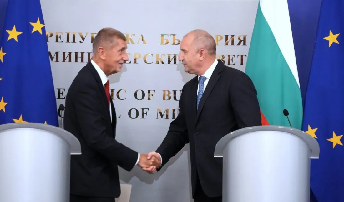 Чешкият премиер Бабиш предложи сделка на Радев