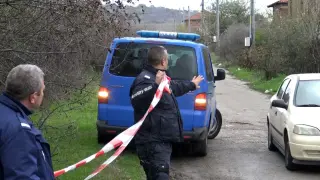 Извънредно: Кола се вряза в сграда в Раковски