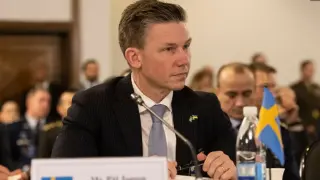 Министърът на отбраната на Швеция: Русия държи Швеция и Финландия извън НАТО чрез хибридни рискове