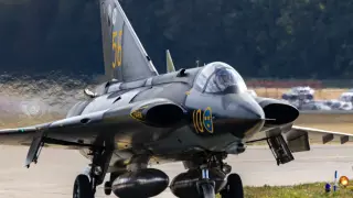 Взрив във военен полигон в Швеция прати в болница 7 войници
