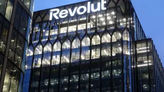 Пробивът в Revolut: Как хакери стигнаха до данните на 680 потребители