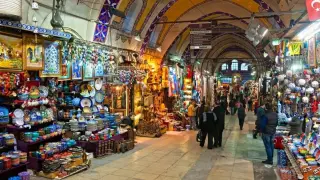 Тормоз за българите, пазаруващи в Одрин, искат им по 10 евро на улицата