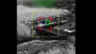 Украински артилеристи показаха как поразяват руски склад за ракети