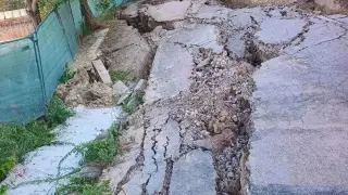 Огромно свлачище се активизира във Варна