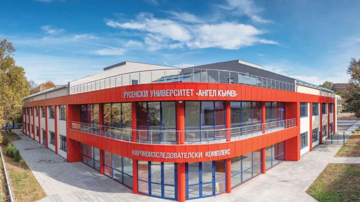 Български учен от Япония открива уникална за България лаборатория по Аквафотомика в Русе