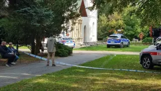 Украинец с нож уби свещеник и рани четирима души в женски манастир в Полша