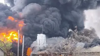 Пожарът в Бяла взе жертва, градът е в бедствено положение Обновена