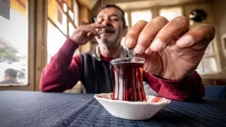 Турция обмисля радикални мерки и пълна забрана на открито влиза в парламента