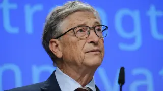 Бил Гейтс и „Майкрософт“ настояват за по-строги правила за ИИ