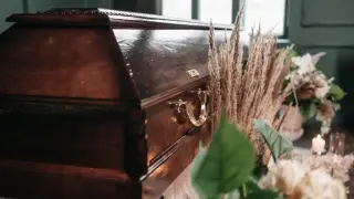Жена се „съживи“ в ковчега ден след като я обявиха за мъртва