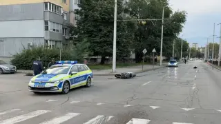Тежка катастрофа в Русе, млад моторист е в кома