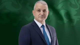 Ангел Янчев, „Възраждане“: Министърът на културата да подаде оставка заради „изтърбушването“ на Шипка