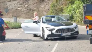 Майбах за 300 хиляди евро катастрофира на входа на Елена