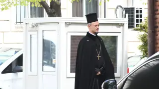 Архимандритът със зарята Дионисий низвергнат от църквата - забранено му е да служи