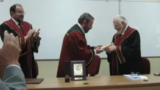 Кой е гръкът, който подари на българите костите на Самуил?