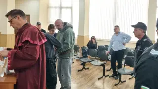 Мегера иска на свобода, не дава обяснения дори на адвоката си!