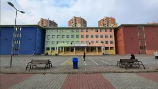 8 са ранените ученици при нападението с нож в Истанбул, един се бори за живота си
