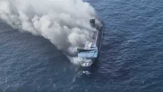 Двата ударени турски кораба в Черно море: Вероятно има изчезнали моряци