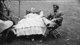 На 102 години почина легенда от златната ера на Холивуд