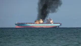 Два пожара на кораби за часове в Черно море, осем моряци са в неизвестност