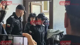 Шефката на Ревматологията в Пловдив и зет ѝ с белезници: съдът решава съдбата им