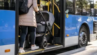Автобус затвори врати между майка и детската ѝ количка в Стара Загора