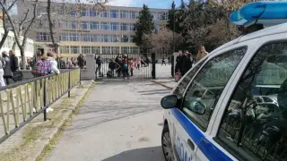 Кой стои зад бомбените заплахи? Следите водят към сървъри в Латинска Америка и Европа