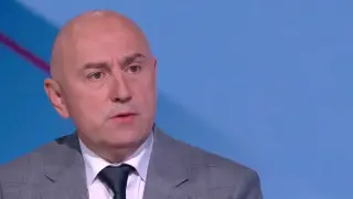 Кой ще плати сметката за данъка върху свръхпечалбите? Каримански с предупреждение