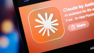 Anthropic забранява "обидно или жестоко поведение" към AI модела Claude