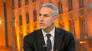 Гюров: На балотажа можем да обърнем, Йотова отказва дебат