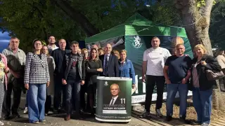Кандидатът за вицепрезидент Петър Волгин посети Казанлък и Стара Загора като част от предизборната си обиколка