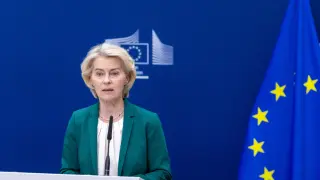 Фон дер Лайен с предупреждение към Москва: Няма да свалим санкциите, докато войната не спре!