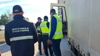 Мащабна полицейска акция на пътя Пазарджик–Пловдив Снимки