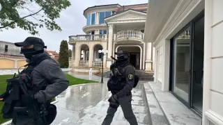 11 арестувани при акция на ГДБОП за източване на милиони от ВиК поръчки Кадри