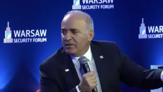 Путин разполага с три месеца: Каспаров разказа каква ще бъде войната на Русия с Европа
