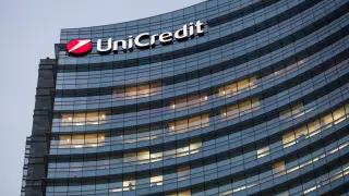 Голяма сделка в европейския банков сектор: UniCredit придобива контролен дял в Commerzbank