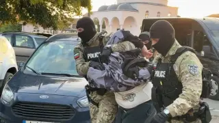 Полицейски акции в София и Бургас, има арестувани