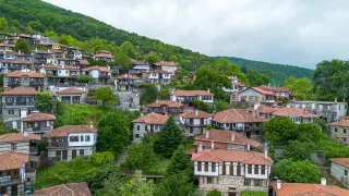 Заживей в Гърция с бонус от 10 000 евро