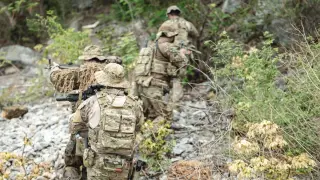 61 дни глад, безсъние и блата: Наш лейтенант стана третият българин с нашивка Ranger